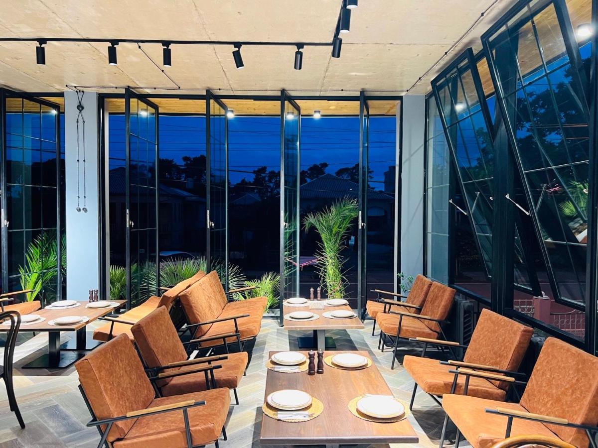 Level Up Hotel & Restaurant Kobuleti Exterior photo